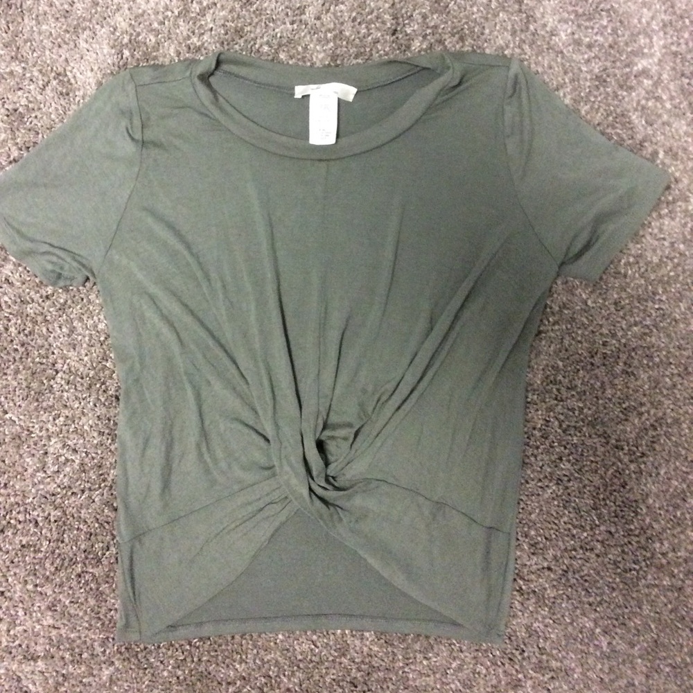 Green top with front knot tie